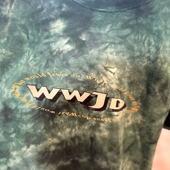 WWJD Tee - Picture 3 of 4